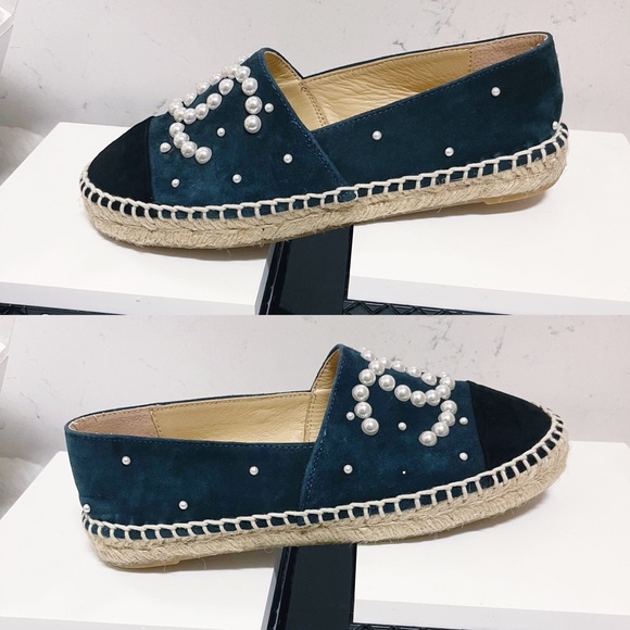 Authentic CHANEL Stunning Pearl CC Dark Teal Suede Espadrilles - Picture 8 of 15